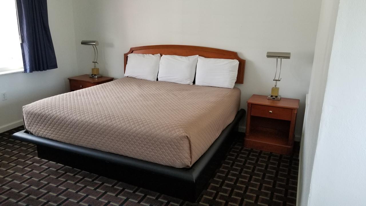 Budget Inn Breezewood Exterior foto